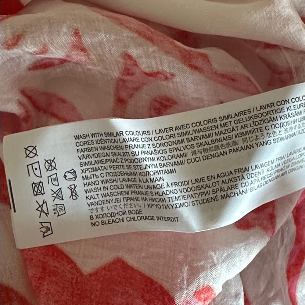 MINKPINK NWT Lolani Smocked Long Sleeve Blouse Size Medium - Picture 13 of 14